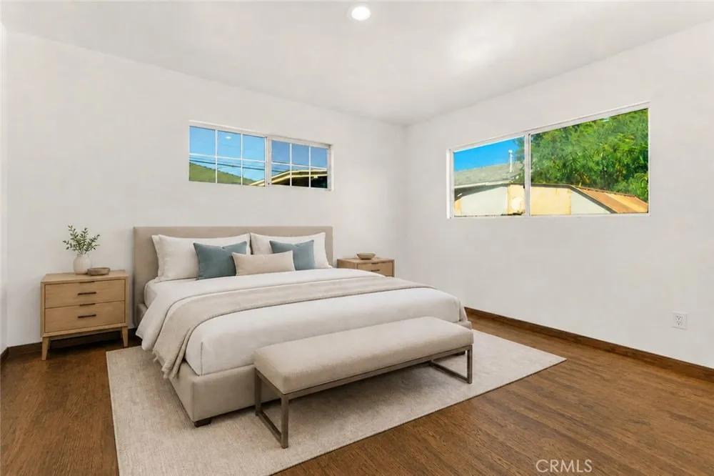 22319 Park Street Newhall, CA 91321