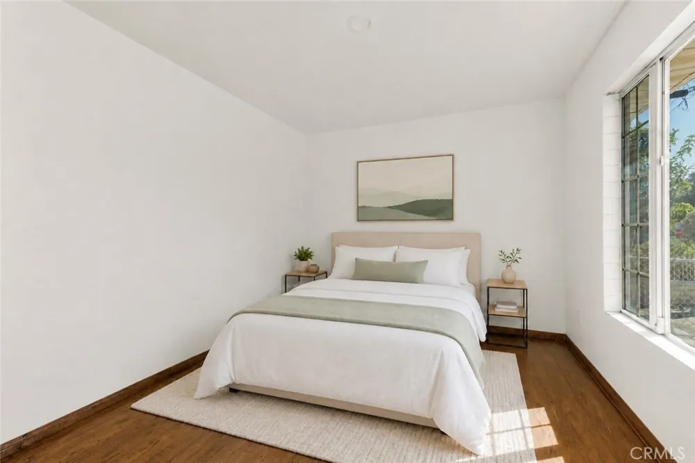 22319 Park Street Newhall, CA 91321