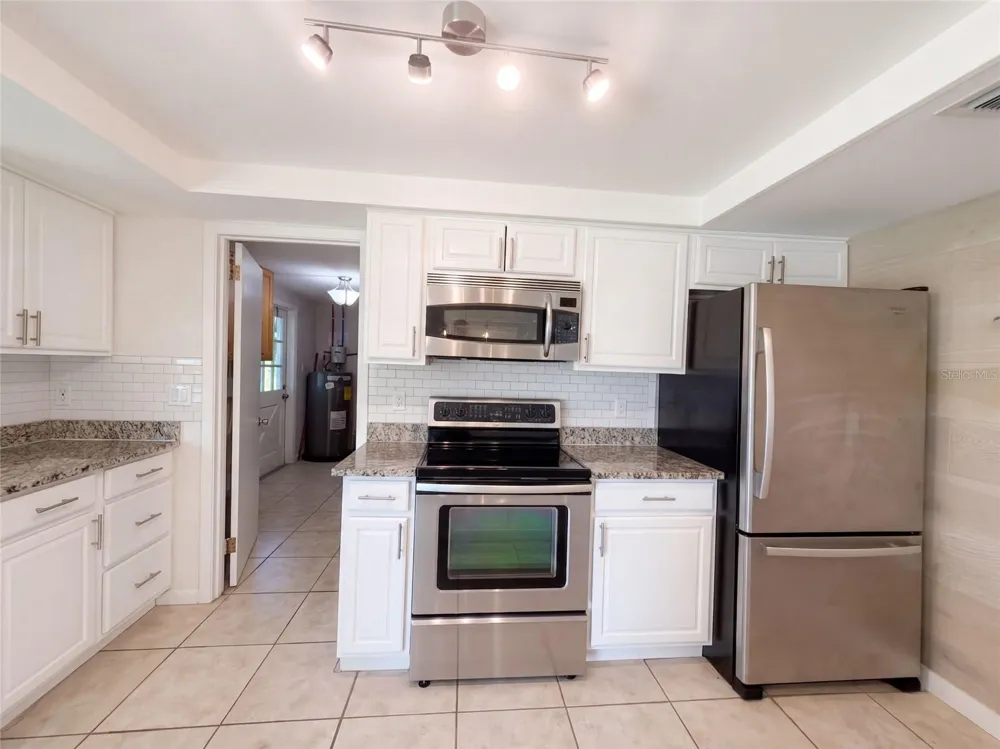 145 DARTMOUTH DRIVE NW Port Charlotte, FL 33952