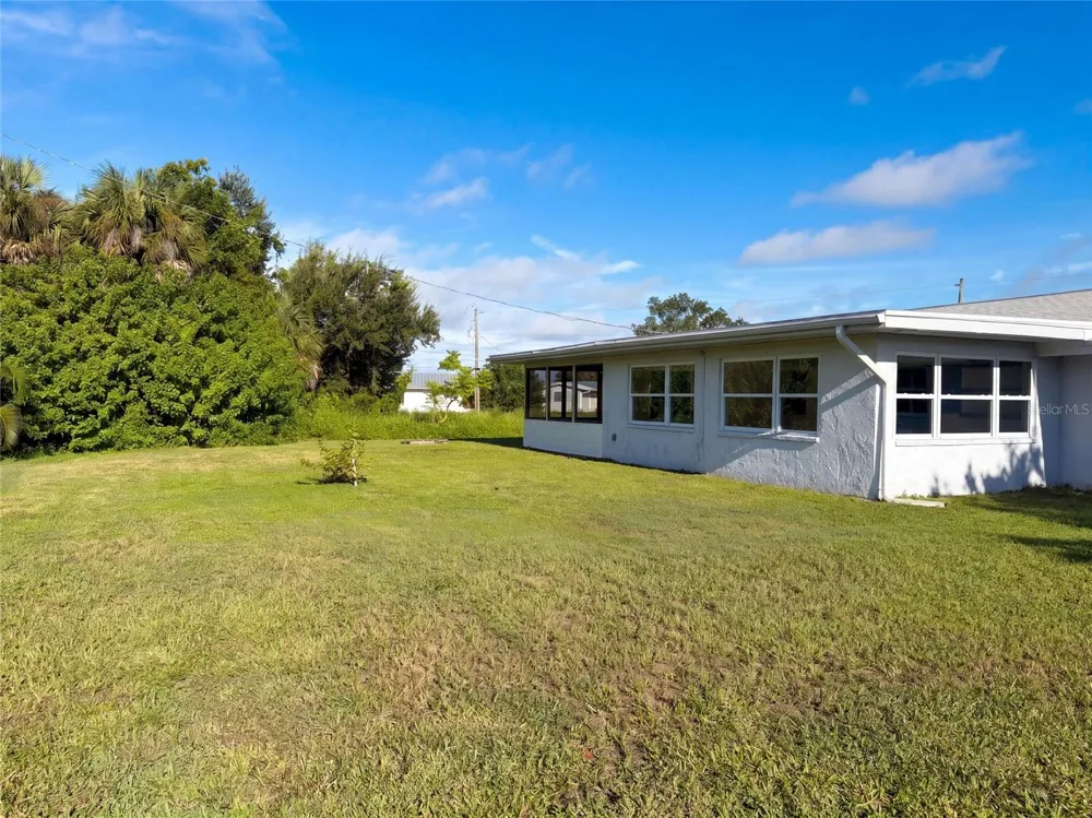 145 DARTMOUTH DRIVE NW Port Charlotte, FL 33952