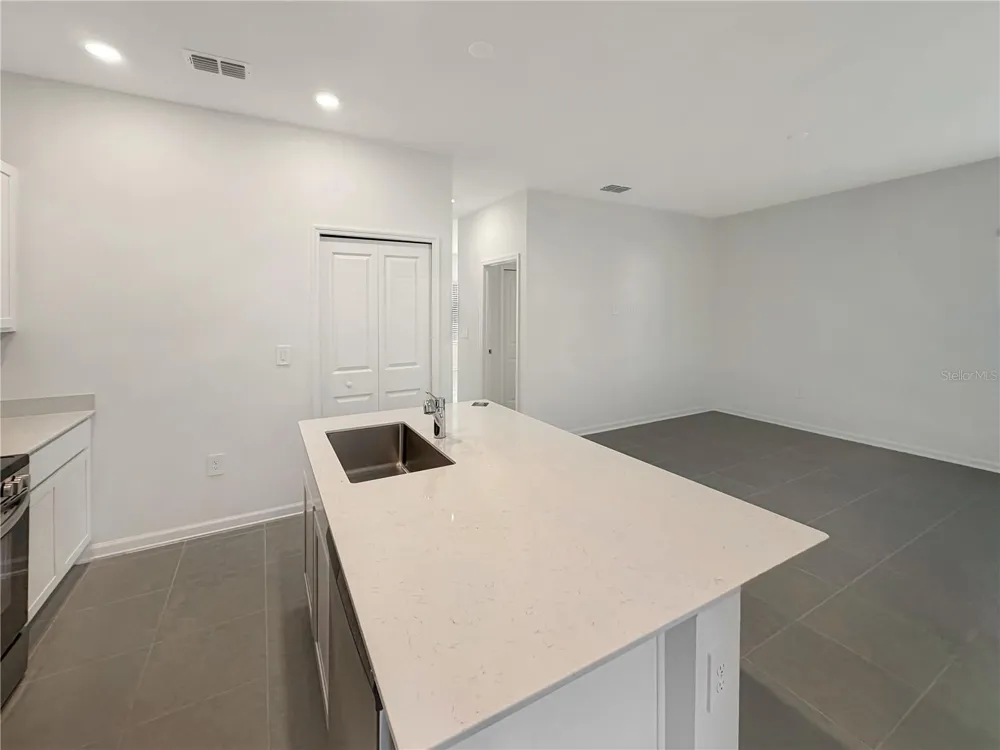2212 RED SUN STREET Apopka, FL 32703