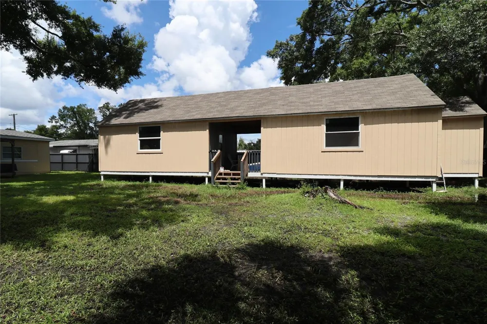 4617 CLARK AVENUE Tampa, FL 33614
