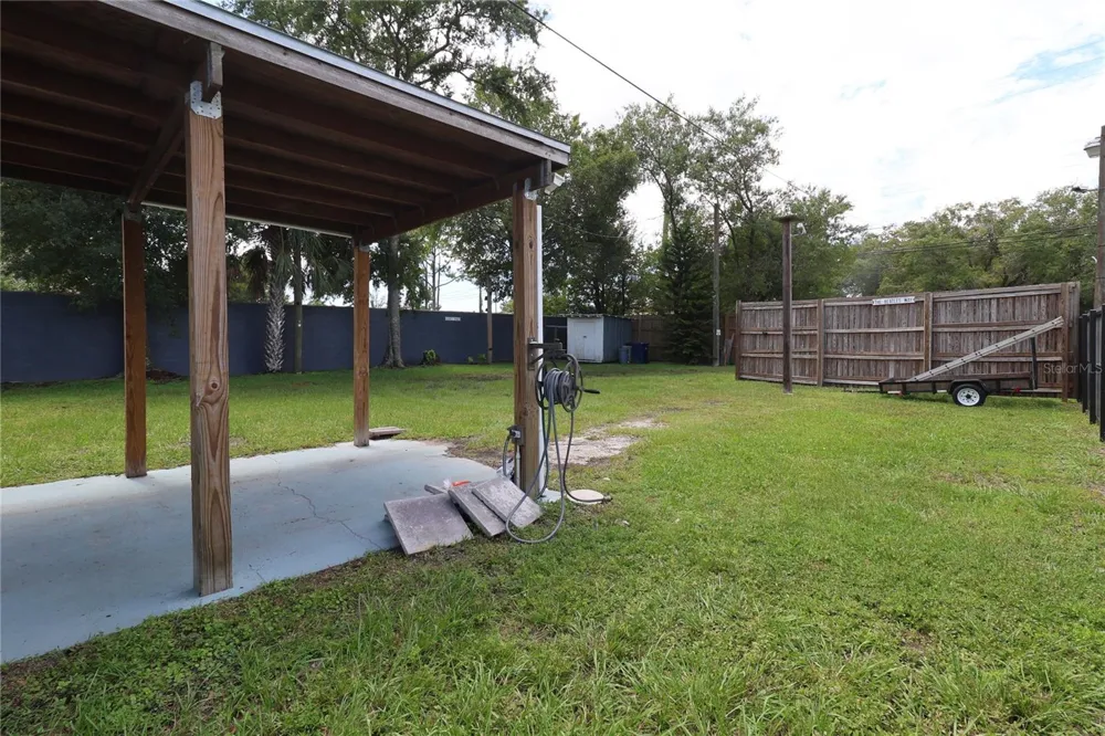 4617 CLARK AVENUE Tampa, FL 33614
