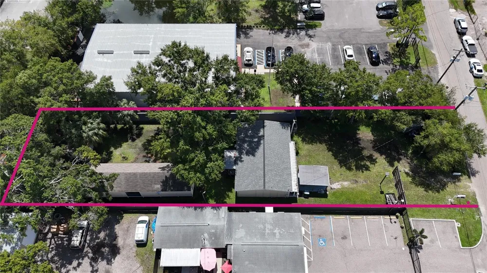 4617 CLARK AVENUE Tampa, FL 33614