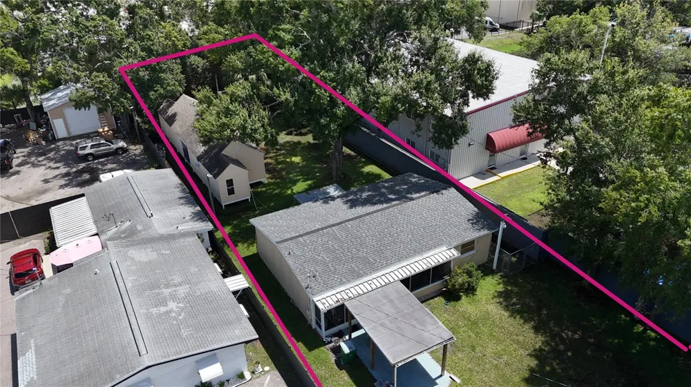 4617 CLARK AVENUE Tampa, FL 33614