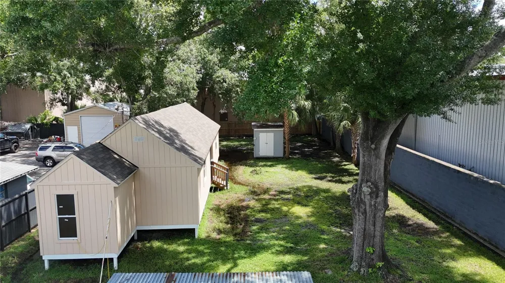 4617 CLARK AVENUE Tampa, FL 33614