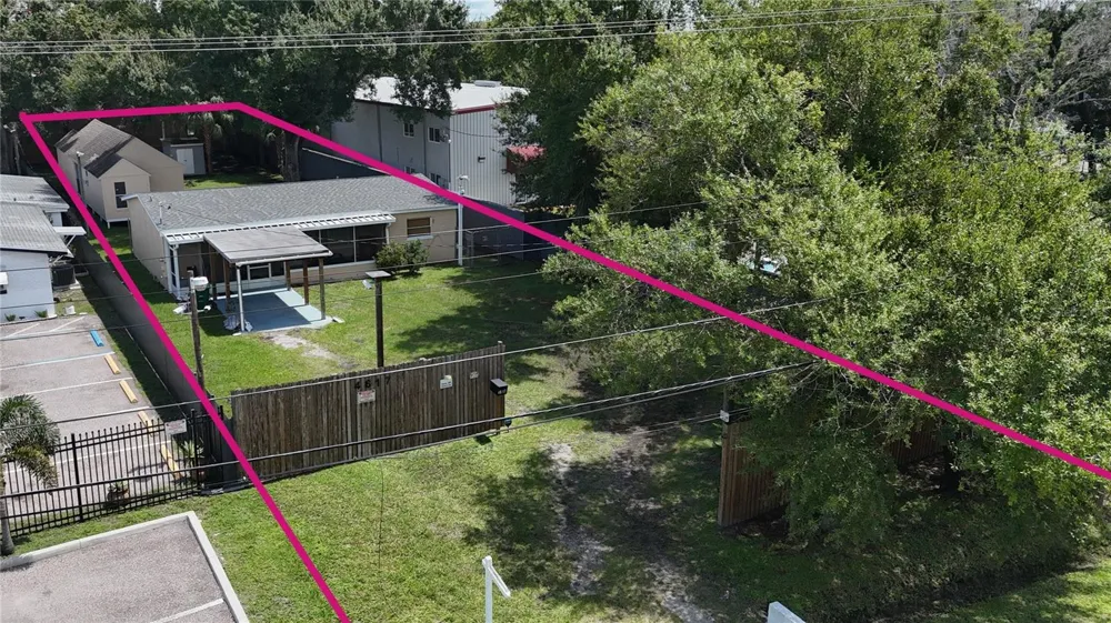 4617 CLARK AVENUE Tampa, FL 33614
