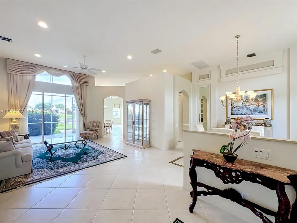7463 W Falls Rd W Boynton Beach, FL 33437