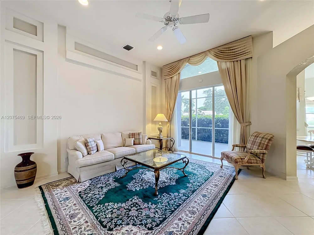7463 W Falls Rd W Boynton Beach, FL 33437