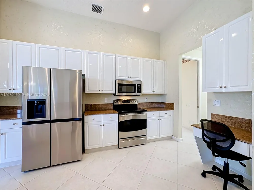 7463 W Falls Rd W Boynton Beach, FL 33437