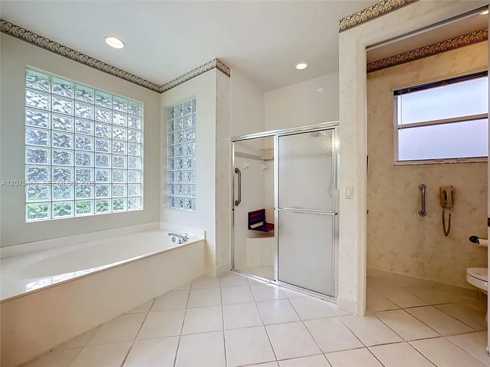 7463 W Falls Rd W Boynton Beach, FL 33437
