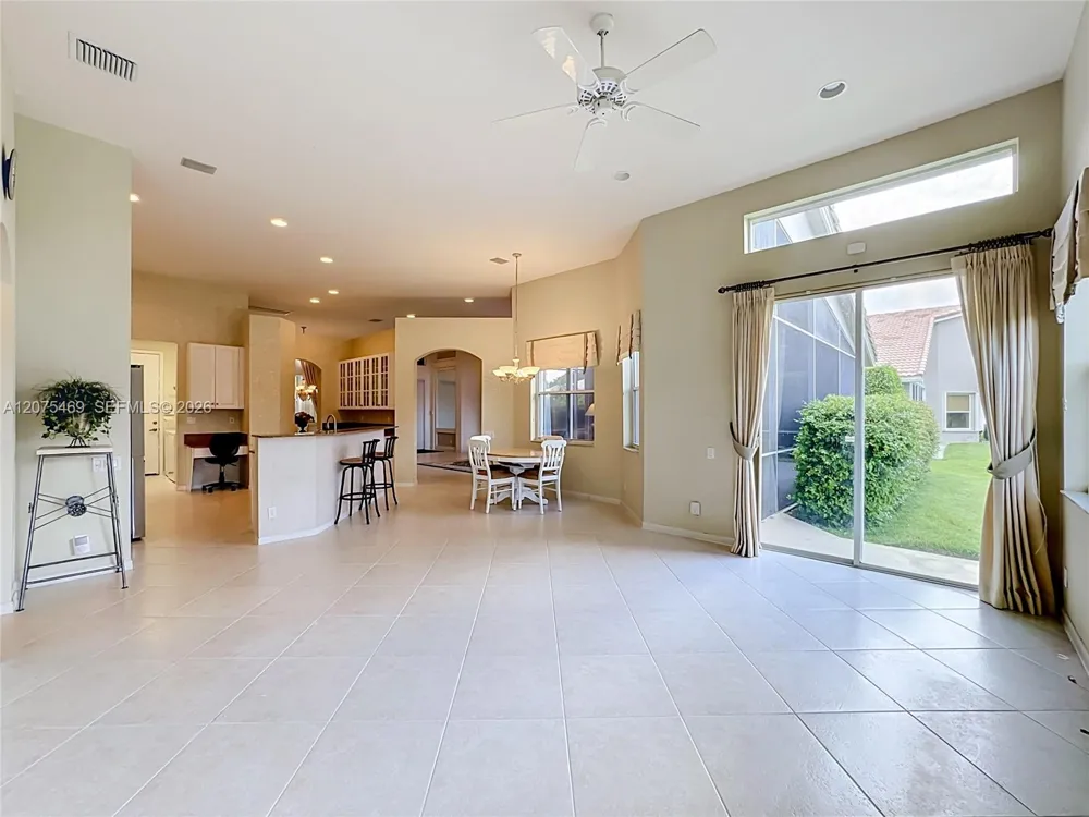7463 W Falls Rd W Boynton Beach, FL 33437