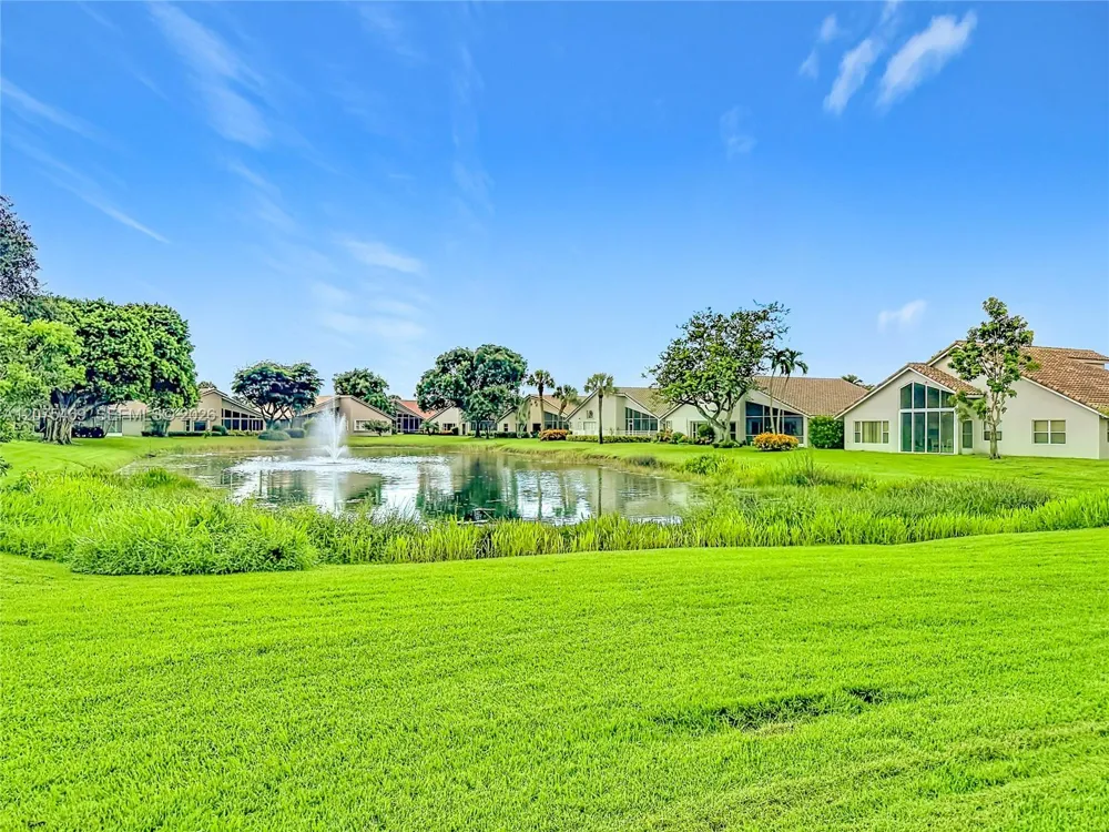 7463 W Falls Rd W Boynton Beach, FL 33437