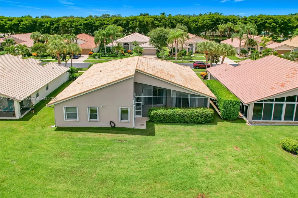 7463 W Falls Rd W Boynton Beach, FL 33437