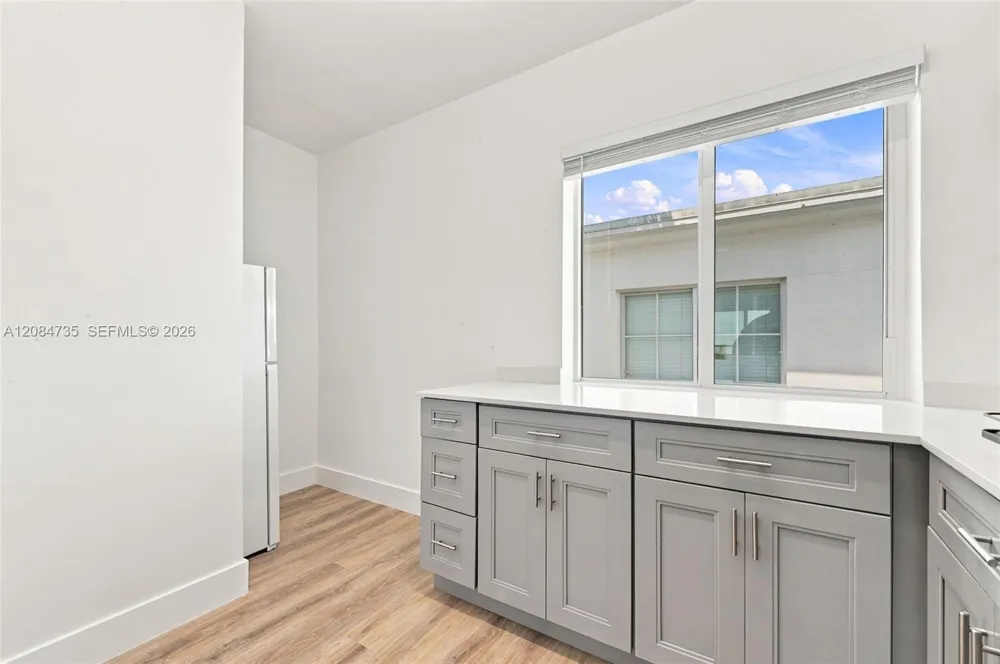318 80th St #8 Miami, FL 33138