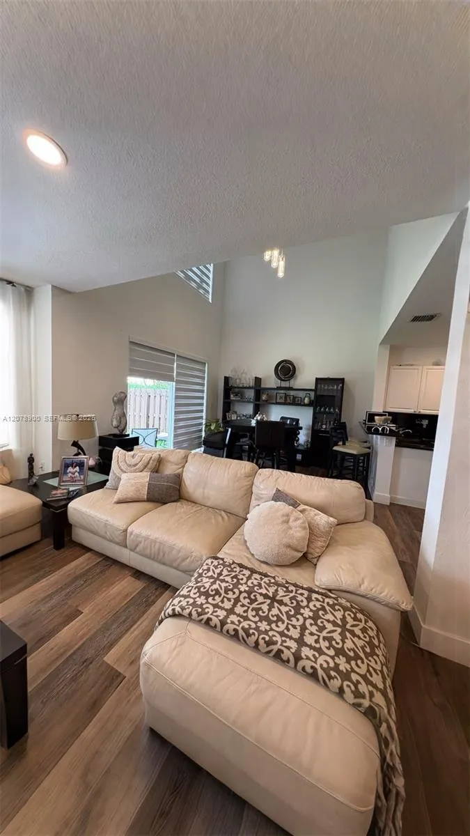 6691 NW 107th Ct #N/A Doral, FL 33178