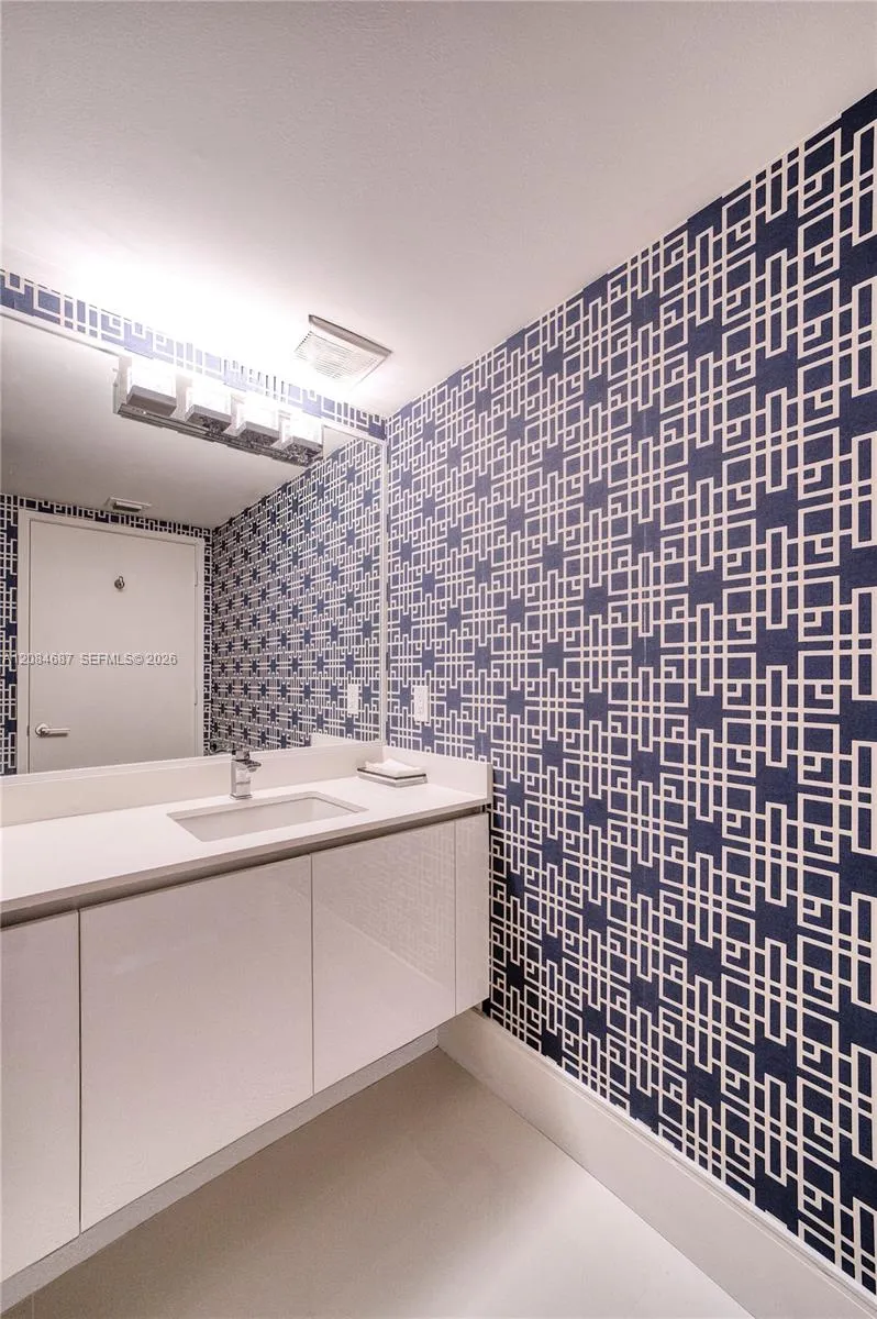 300 Sunny Isles Blvd #4-1701 Sunny Isles Beach, FL 33160
