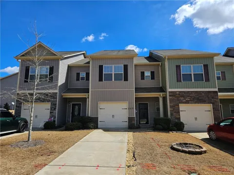 649 Oakside Place