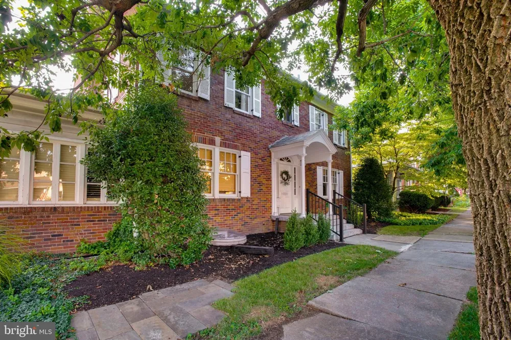 11 COLLEGE STREET Myerstown, PA 17067