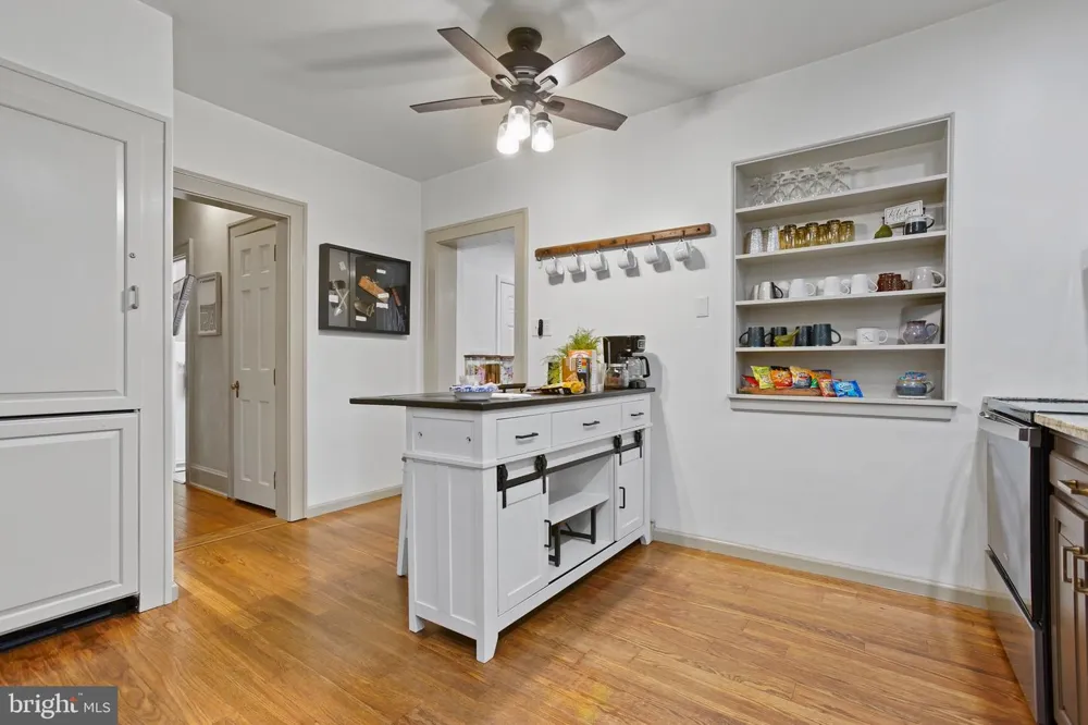 11 COLLEGE STREET Myerstown, PA 17067