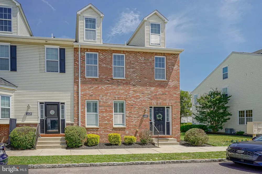 4427 RIVERVIEW LANE #48 Philadelphia, PA 19129