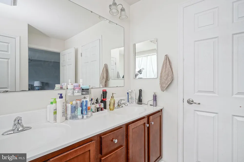 4427 RIVERVIEW LANE #48 Philadelphia, PA 19129
