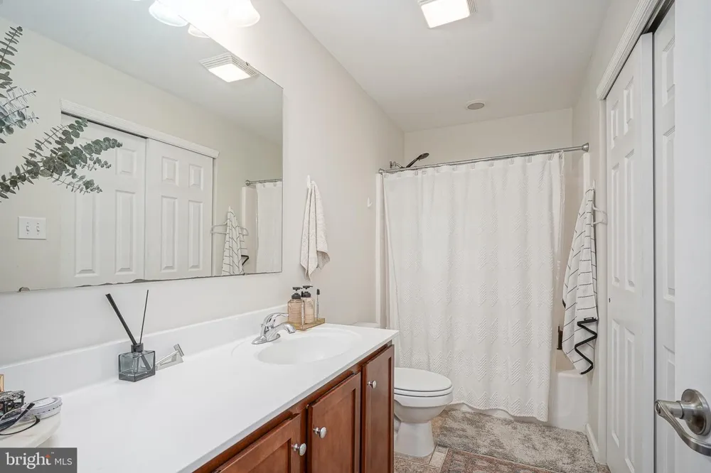 4427 RIVERVIEW LANE #48 Philadelphia, PA 19129