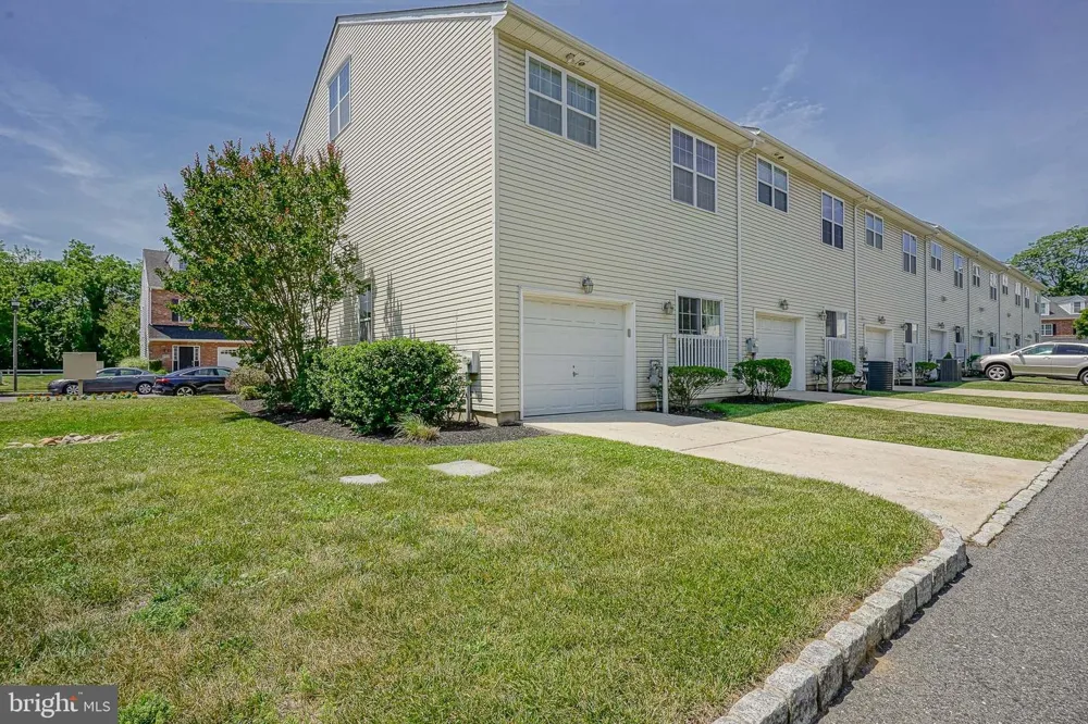 4427 RIVERVIEW LANE #48 Philadelphia, PA 19129