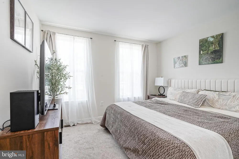 4427 RIVERVIEW LANE #48 Philadelphia, PA 19129