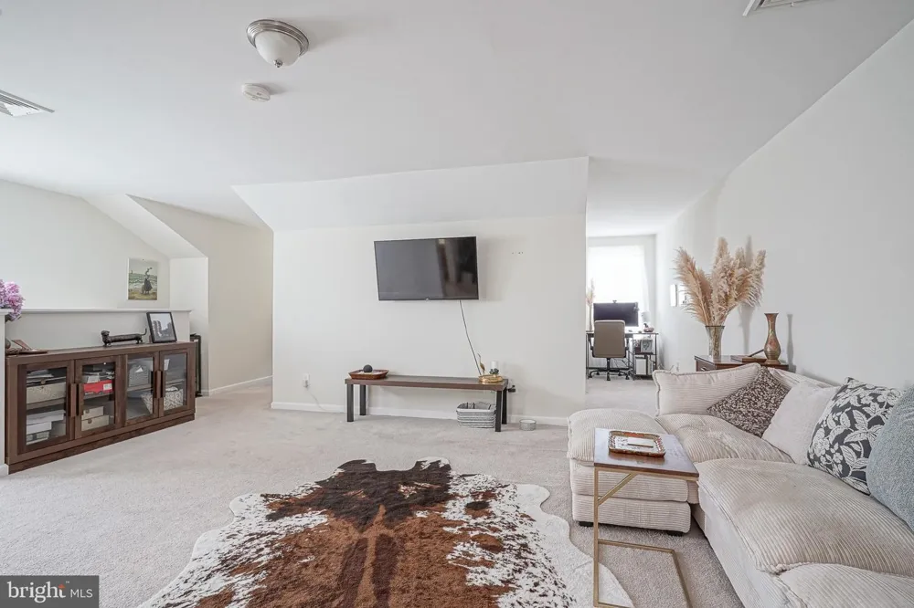 4427 RIVERVIEW LANE #48 Philadelphia, PA 19129