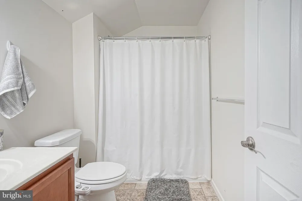 4427 RIVERVIEW LANE #48 Philadelphia, PA 19129