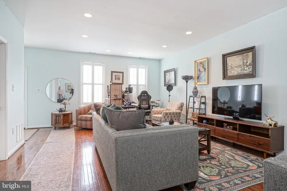 4427 RIVERVIEW LANE #48 Philadelphia, PA 19129