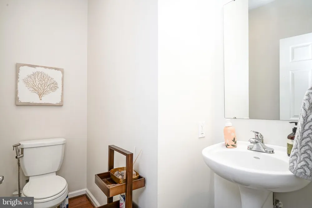 4427 RIVERVIEW LANE #48 Philadelphia, PA 19129