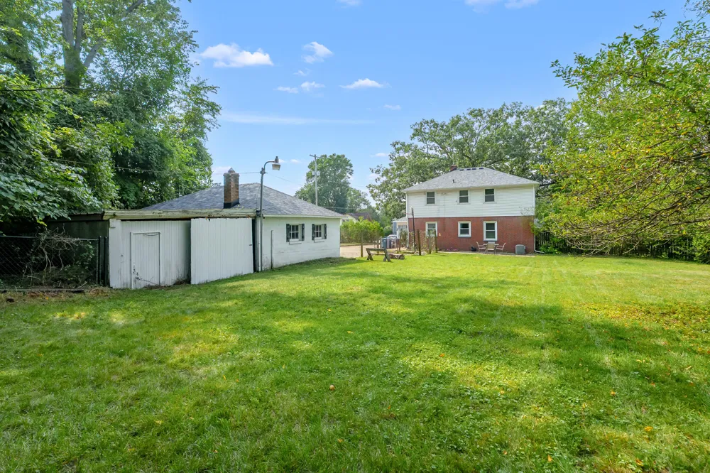 5048 Riverview Drive Kalamazoo, MI 49004