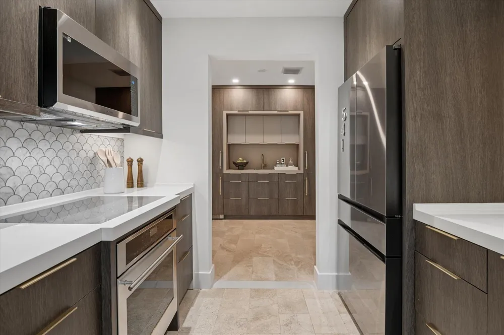 541 NE 8th Avenue Fort Lauderdale, FL 33301