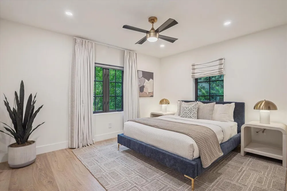 541 NE 8th Avenue Fort Lauderdale, FL 33301