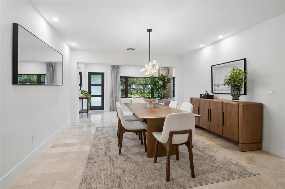 541 NE 8th Avenue Fort Lauderdale, FL 33301