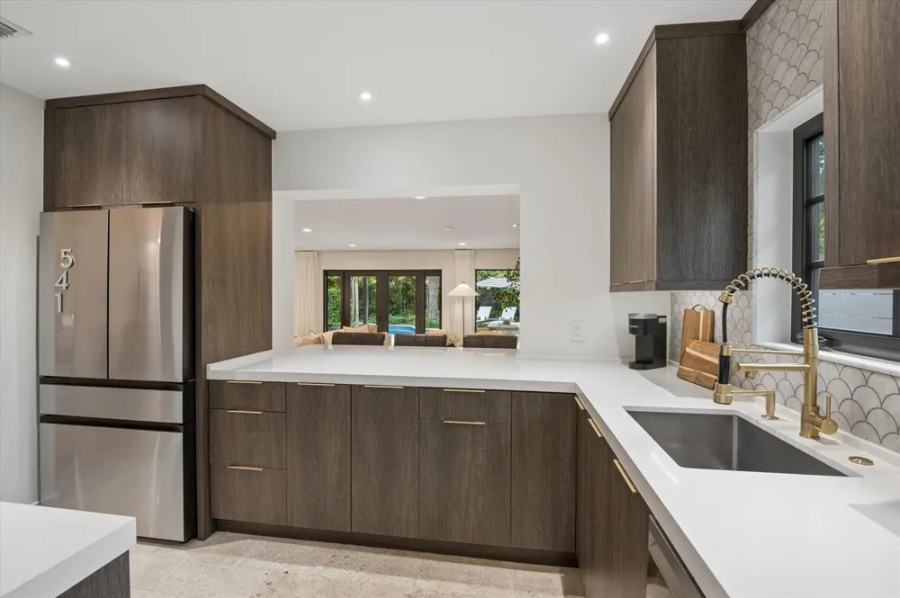 541 NE 8th Avenue Fort Lauderdale, FL 33301