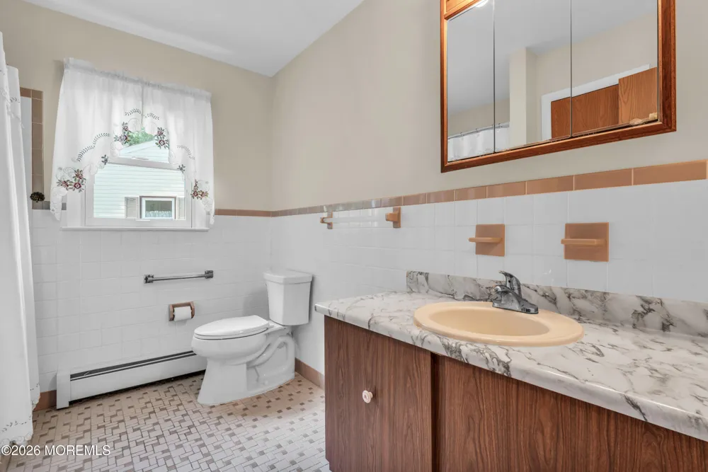 21 Burlington Court Toms River, NJ 08757