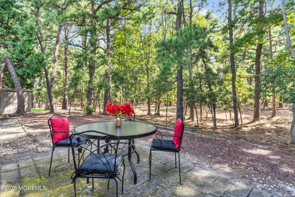 21 Burlington Court Toms River, NJ 08757
