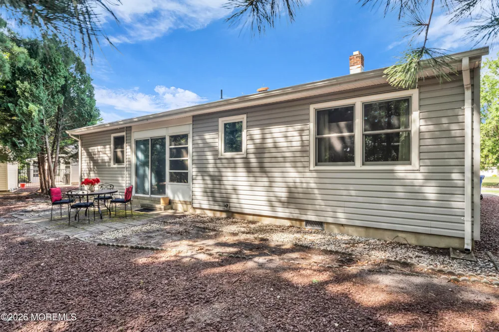 21 Burlington Court Toms River, NJ 08757