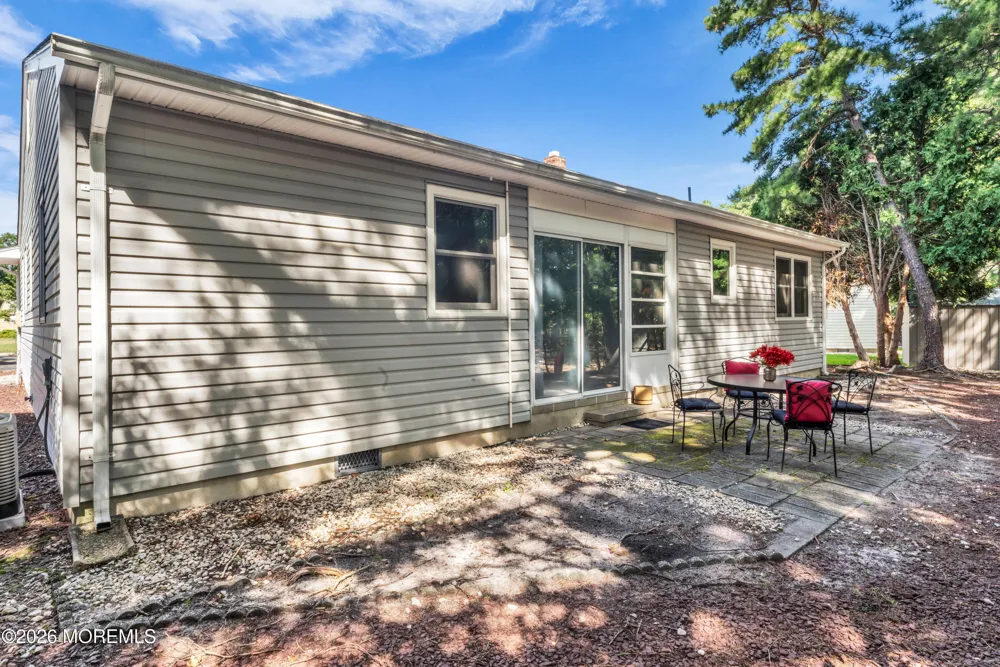 21 Burlington Court Toms River, NJ 08757