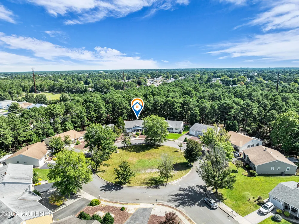 21 Burlington Court Toms River, NJ 08757