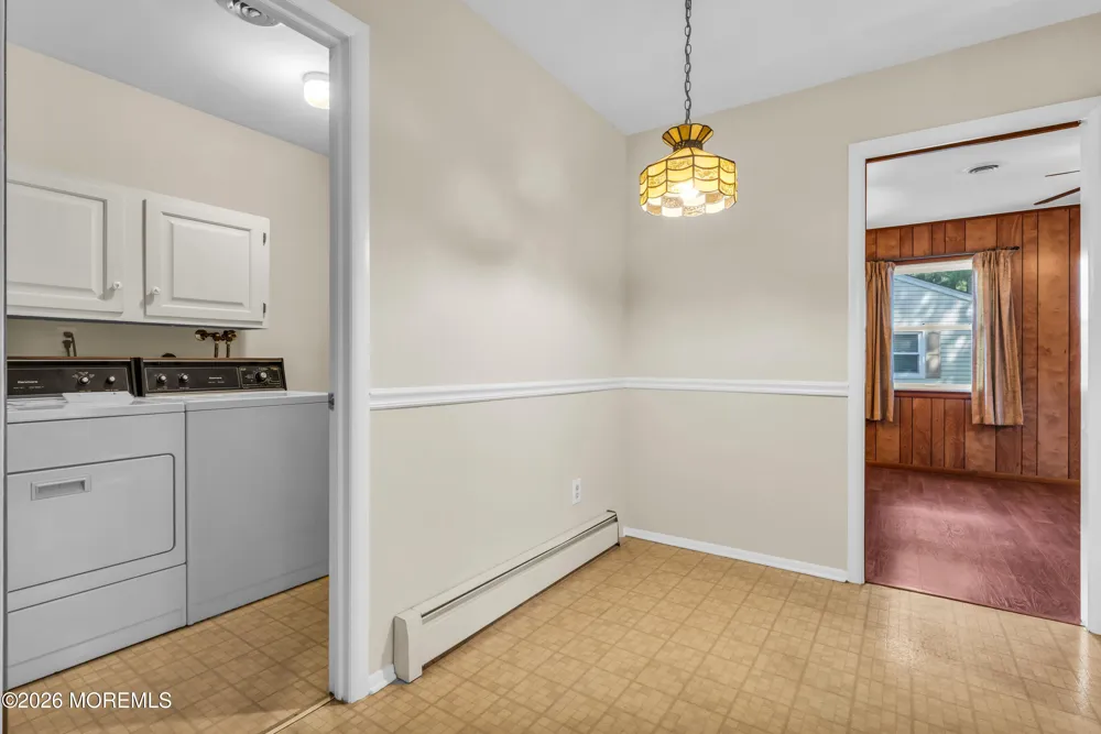 21 Burlington Court Toms River, NJ 08757