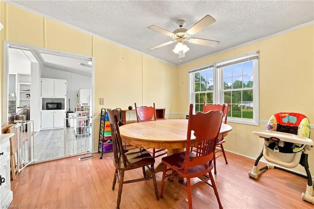 212 Teal Drive Reidsville, NC 27320