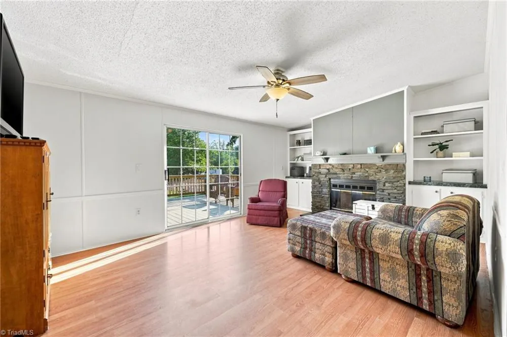 212 Teal Drive Reidsville, NC 27320