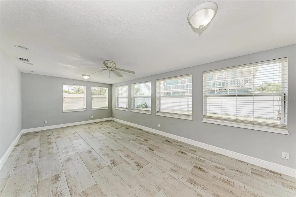 2401 10TH STREET W Palmetto, FL 34221
