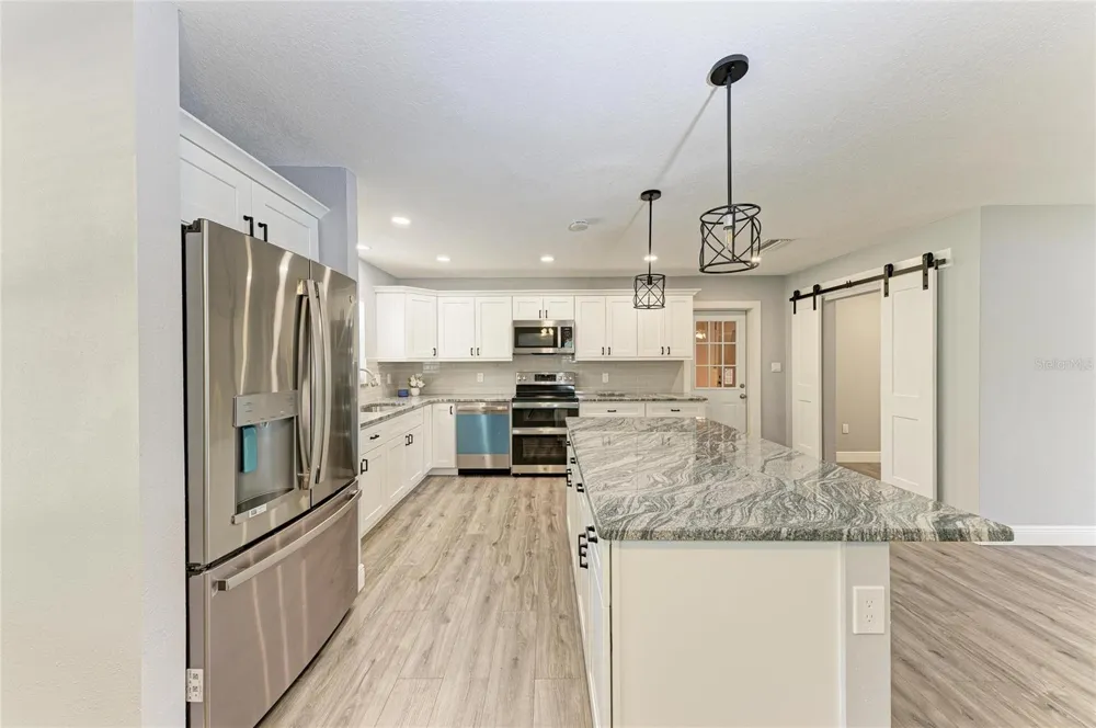 2401 10TH STREET W Palmetto, FL 34221