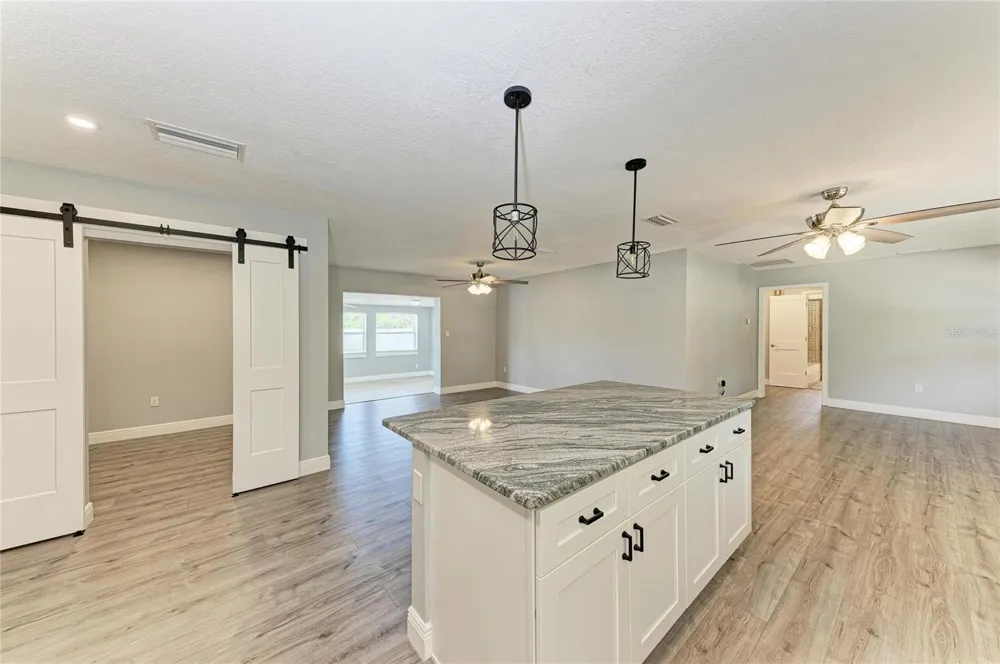 2401 10TH STREET W Palmetto, FL 34221
