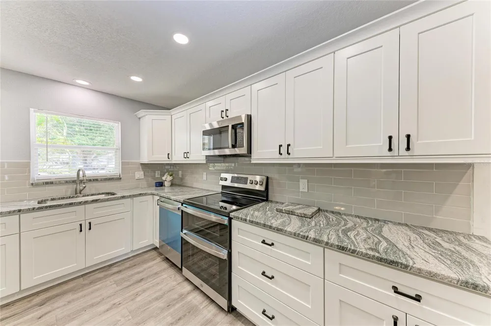 2401 10TH STREET W Palmetto, FL 34221